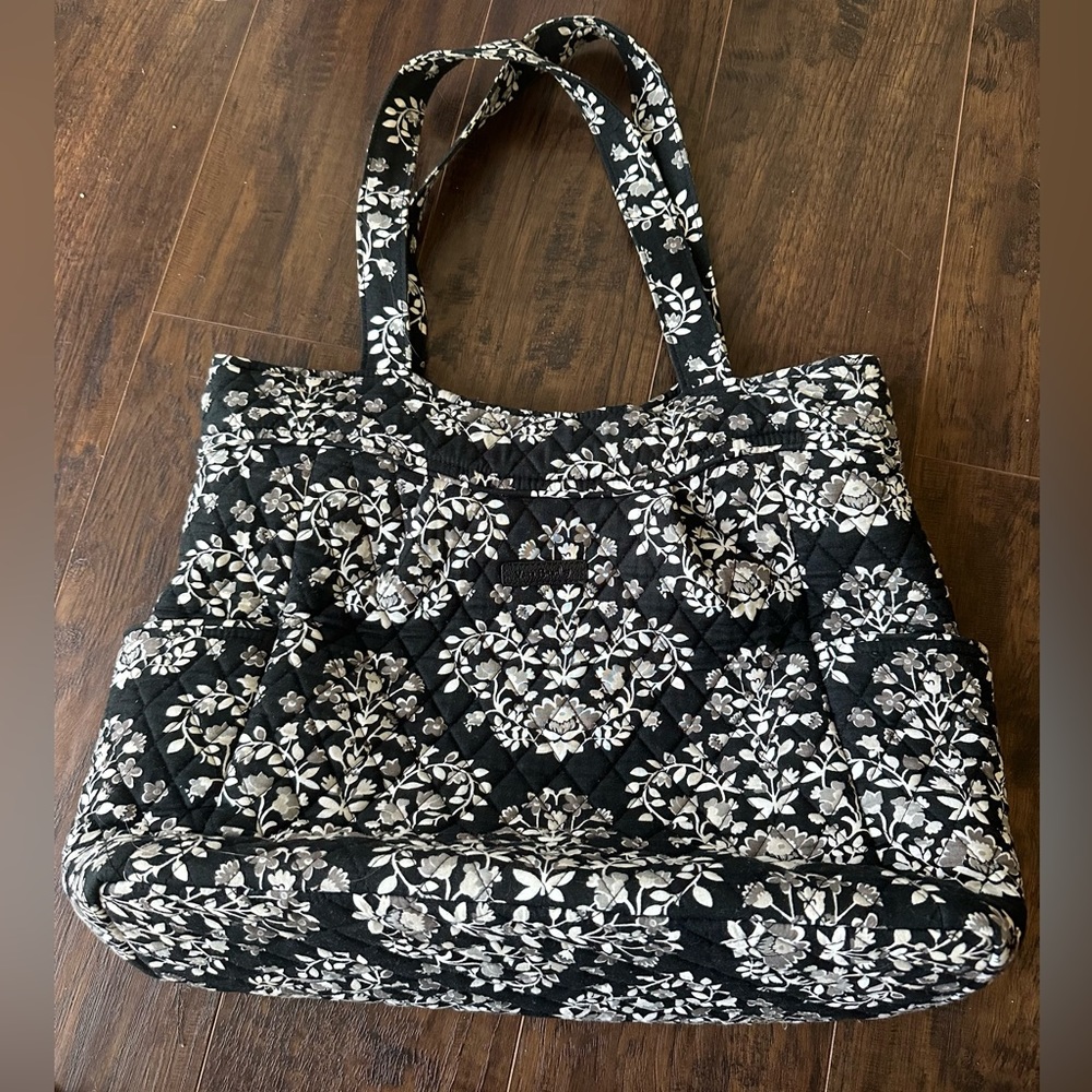 Vera Bradley Tote Bag, Black White and Gray Flower Pattern